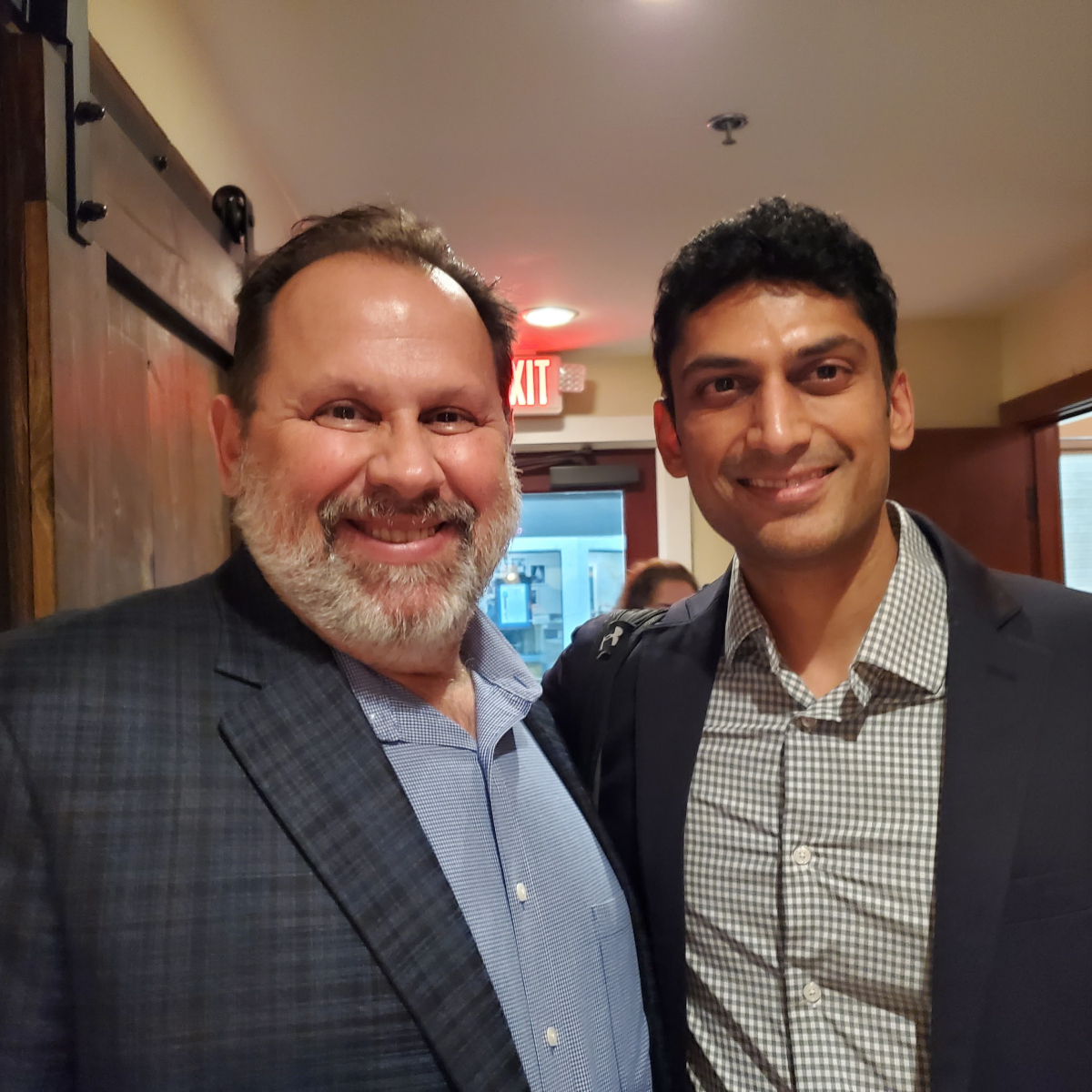 Dr. Garg speaking at Laguna Grande Center for Advanced Dental Education